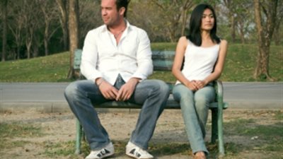 4 خطوات للسعادة الزوجية مع الزوج «الصامت»