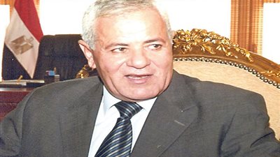 وزير الإنتاج الحربى يكشف تفاصيل إعادة تشغيل النصر للسيارات.. 235 عاملاً رفضوا الخروج على المعاش.. لم نحدد المدة الزمنية لبدء العمل.. القابضة تنازلت عن مديونيات بمليار جنيه بديلا عن التصفية