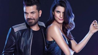 عرض مغرٍ للتركية بيرين سات وزوجها كنان دوغلو