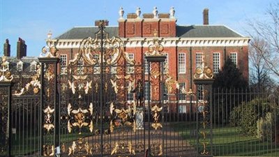 حفل خيري في قصر كنسجتون لمساعدة الأطفال بلا مأوى