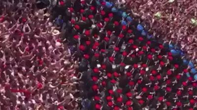 جماهير كرواتيا تهز العاصمة زغرب قبل نهائي المونديال (فيديو)