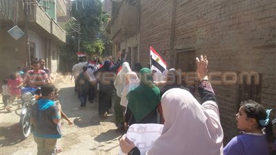 بالصور.. مسيرات وسلاسل بشرية لأنصار الإرهابية بالشرقية