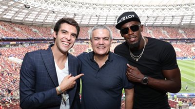 يوسين بولت وكاكا في مدرجات نهائي المونديال (صور)