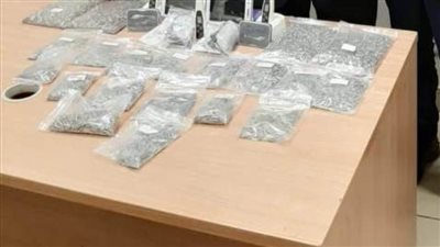 ضبط أجهزة خاصة بجراحات الأسنان مهربة في مطار القاهرة