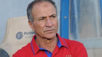 مبروك يشيد بمعسكر الأهلي في إسبانيا