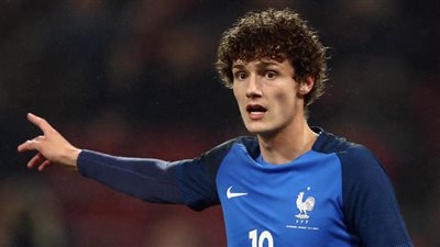 بافارد: عندما يبحث الناس عني بالإنترنت سيجدون «بطل كأس العالم»