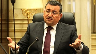 أسامة هيكل: قانون تنظيم الصحافة يمنع حبس الصحفيين