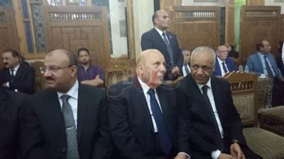 شخصيات سياسية ومسئولون بالدولة في عزاء قدري أبو حسين (فيديو وصور)