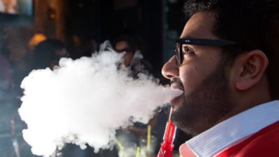 «المالية»: زيادة أسعار «المعسل» 150 % والسجائر قيد النقاش