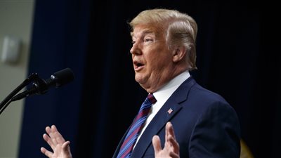 ترامب: موسكو وحدها لا تكفي يجب أن آخذ سانت بطرسبورج أيضا