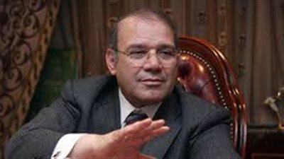 حسن راتب يطالب «المالية» بالتخلي عن سياسة الجباية