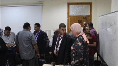 إقبال كثيف على معامل تنسيق جامعة عين شمس