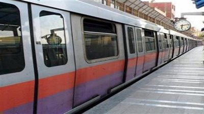 تطبيق قرار حظر البضائع والحقائب ذات الأوزان الكبيرة في «المترو».. «صبرة»: نسعى للقضاء على الظاهرة.. هدفنا راحة المواطنين.. ومحطة «العتبة» تشهد مناوشات بين الركاب والمسئول