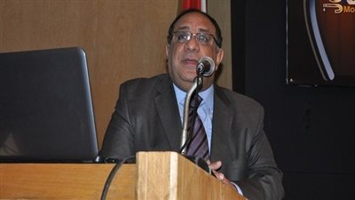 رئيس جامعة حلوان: توفير 223 جهاز كمبيوتر خلال عملية تسجيل الرغبات