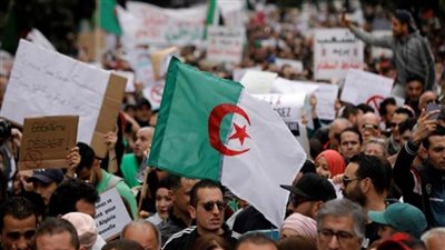 استمرار الاحتجاجات في الجزائر بعد أسبوعين من انتخاب تبون رئيسا
