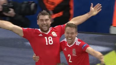 «الأهلي» يقترب من ضم مهاجم منتخب ويلز