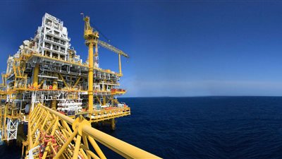 شركة إماراتية تبرم اتفاقية لربط جزيرتين بالمحيط الهندي