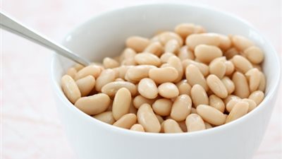 ماسك «الفاصوليا البيضاء» حل طبيعي لجميع مشاكل البشرة الدهنية
