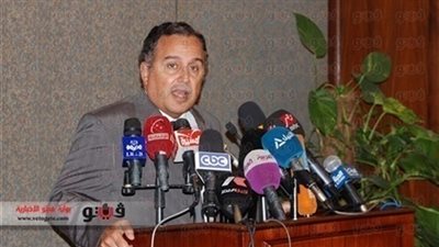 وزير الخارجية يجري مباحثات مع نظيره السعودي خلال زيارته للرياض