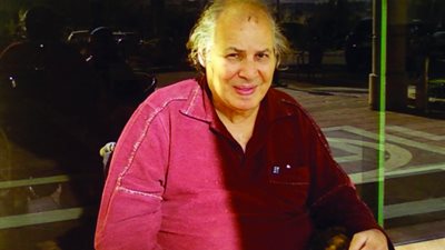 وصول عدد من الفنانين لحضور جنازة المخرج «سعيد مرزوق»