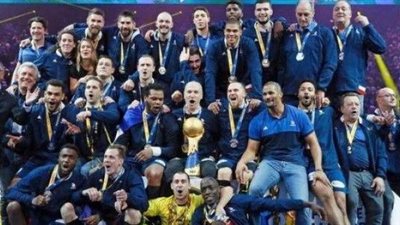 فرنسا تطلق أسماء اللاعبين على محطات المترو احتفالا بالفوز بالمونديال