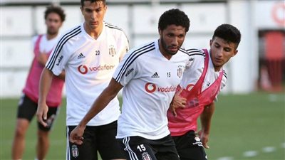 النني يقود بشكتاش للفوز على جينتشلاربيرليجي 4-1 في الدوري التركي