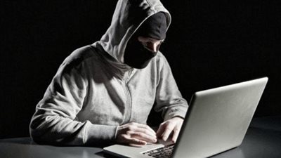 أشهر 4 جرائم إلكترونية في العالم.. ألماني يخترق قاعدة بيانات «البنتاجون».. طفل حصل على وثائق من «ناسا» بـ1.7 مليون دولار.. و«لولزيك» تنتقم من «سوني» بسرقة عناوي