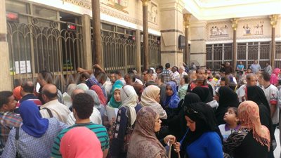 إقبال كثيف على شراء شهادات «القناة الجديدة» في أول يوم بالبريد