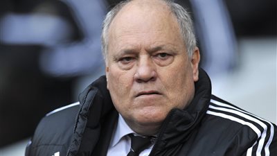 الأهلي يفاضل بين أكرم توفيق ومحمد فتحي لتدعيم خط الوسط