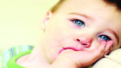 4 طرق تخلص طفلك من عادة مص الأصابع