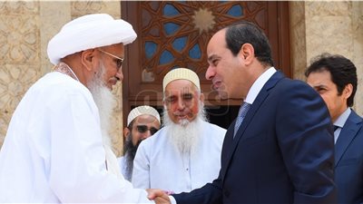 يوم رئاسي حافل.. السيسي يستقبل سلطان البهرة: منفتحون على جميع الأديان والطوائف.. ويهنئ ماكرون بفوز منتخب فرنسا بكأس العالم.. تعيين نائب لرئيس المحكمة الدستورية العليا.. و5 تكليفات للإنتاج الحربي