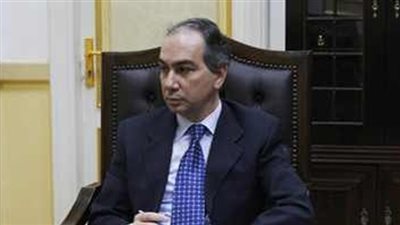 محافظ الجيزة: الاتفاق مع «عمر أفندي» لعرض الأعمال اليدوية بكرداسة