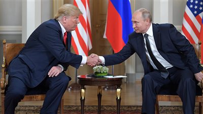 ترامب يعلن أن بوتين عرض عليه المساعدة في حل مشكلة كوريا الشمالية