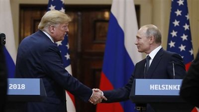 ديمقراطيون: بوتين يمتلك «ذلة» ضد ترامب