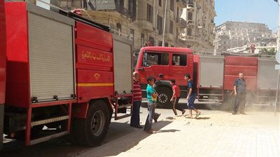 ماس كهربائي وراء حريق عمارة أمام السفارة الأمريكية بجاردن سيتي