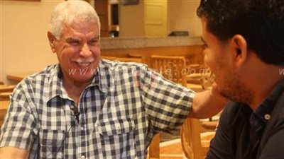 حسن شحاتة يطلق قذائفه: بداية الزمالك سيئة.. أتمنى فوزه على زيسكو.. وعن التعاقد مع كارتيرون: “الأهلي مش بيسيب مدرب كويس”