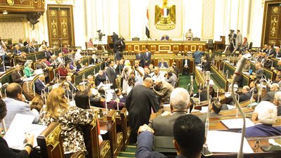 بدء التصويت على تعديل قانون رواتب الوزراء