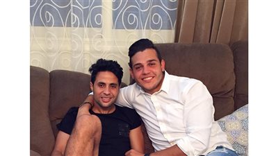 «الشوالي» يزور محمد إبراهيم في منزله للاطمئنان عليه