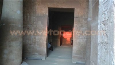 بالفيديو والصور.. لحظة تعامد الشمس على معبد «هيبس» بالوادى الجديد