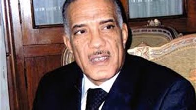 التحقيق مع 7 بلجنة الدفاع عن القضاة لسب زكريا عبد العزيز