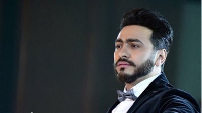 تامر حسني لأمينة خليل: «صوتك حلو ولازم تستغليه»