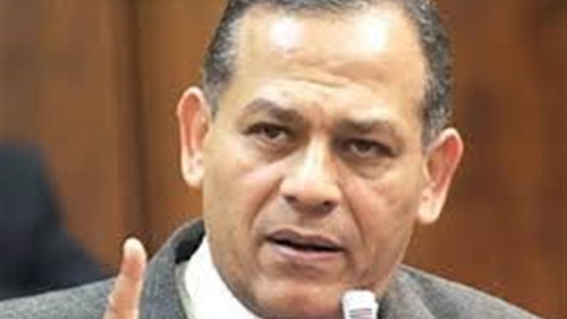 د محمد أنور السادات