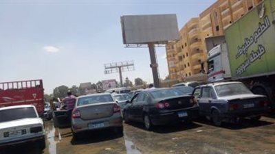 كثافات مرورية متوسطة أعلى كوبري أكتوبر في مدينة نصر