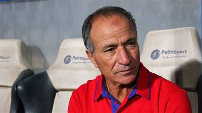 اليوم.. الأهلي يعلن الثنائي المستبعد من قائمة الموسم الجديد