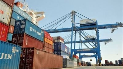 انطلاق أولى رحلات الحج البري من ميناء نويبع