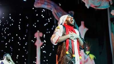 بالصور.. «حلم ليلة صيف» تنهي عروضها على مسرح ميامي