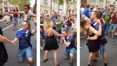 فتاة تحرج شابا أمام مشجعي كرة قدم وترفض عرض زواجه