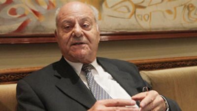 مستشار الرئيس العلمى: مشروعات جديدة لتوليد الطاقة من الشمس