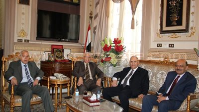 وزير العدل يزور محكمة النقض لتهنئة رئيسها الجديد