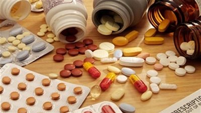 إحباط محاولة تهريب طن ونصف أدوية غير مصرح بها لليمن